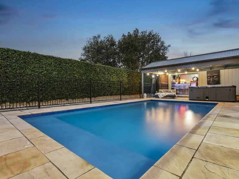 40 Wood Road, Narre Warren South VIC 3805
