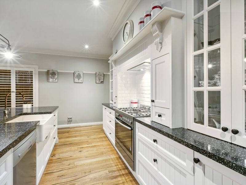 16 Macreadie Drive, Berwick VIC 3806