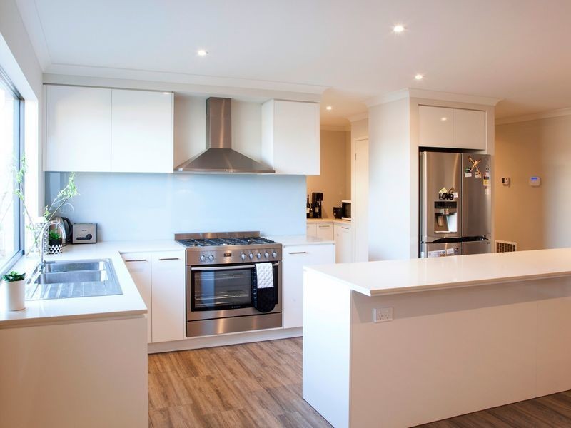 5 Moorgate Road, Clyde North VIC 3978