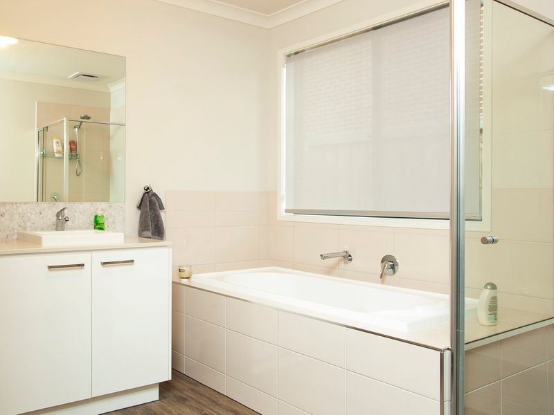 5 Moorgate Road, Clyde North VIC 3978