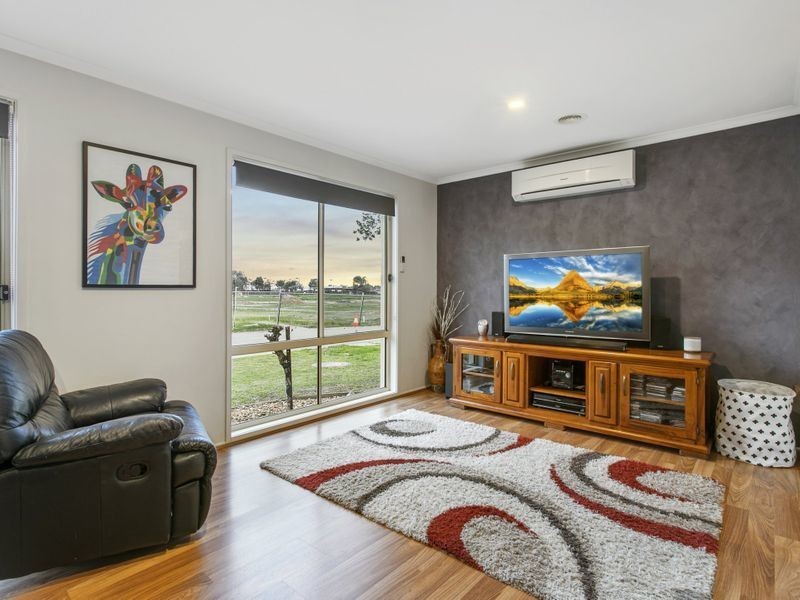 63 Filmer Crescent, Narre Warren South VIC 3805