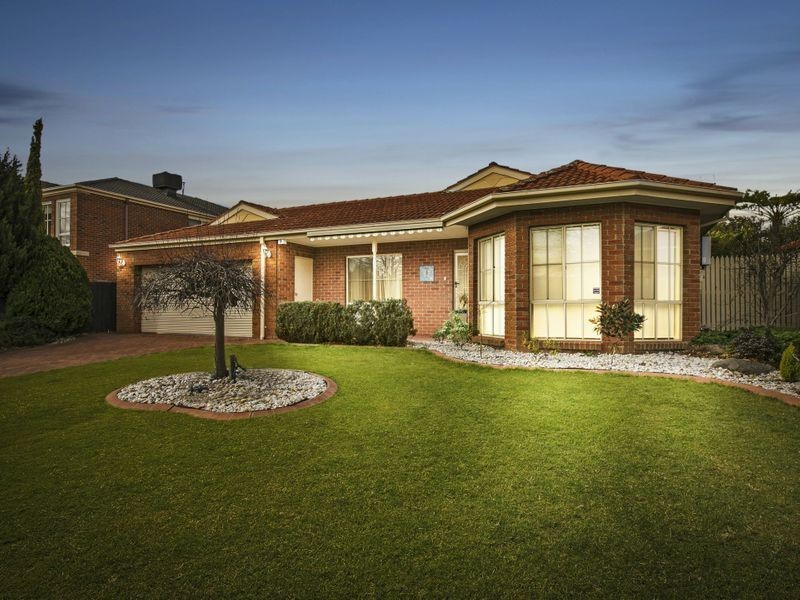 4 Acorn Court, Narre Warren South VIC 3805