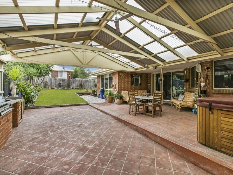 4 Acorn Court, Narre Warren South VIC 3805