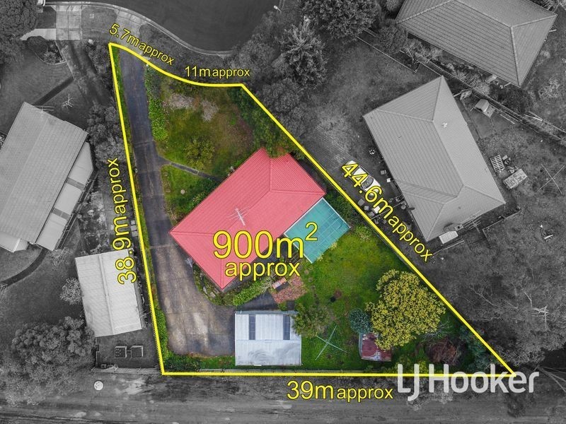 11 Upton Crescent, Narre Warren VIC 3805