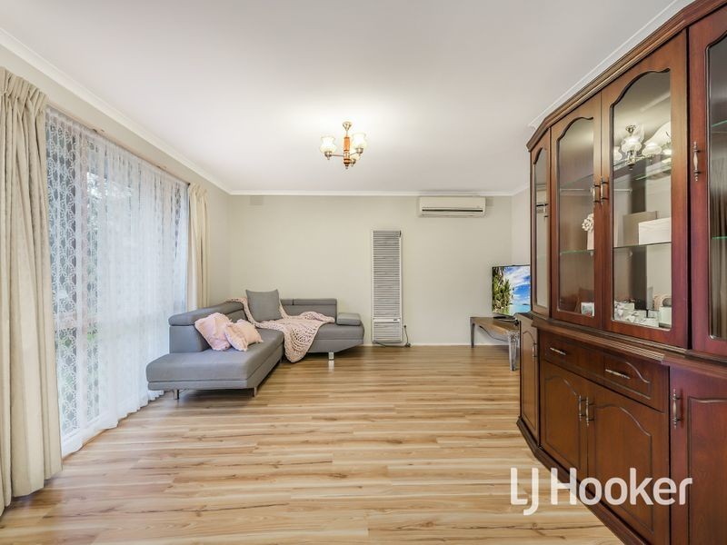 11 Upton Crescent, Narre Warren VIC 3805