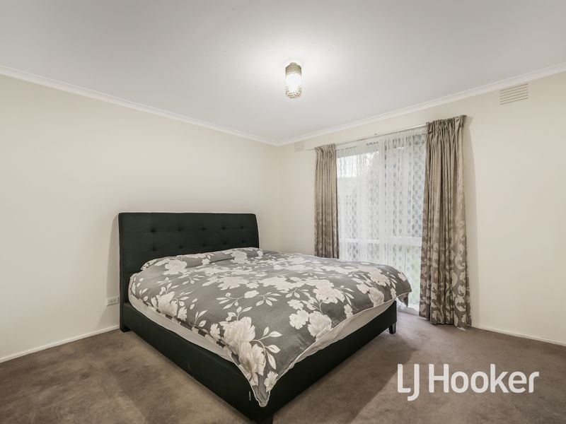 11 Upton Crescent, Narre Warren VIC 3805