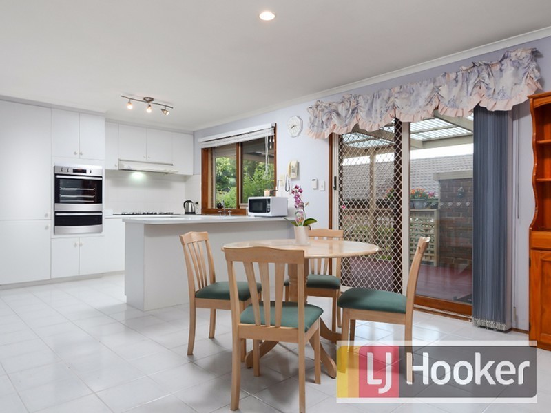 22 Howitt Court, Berwick VIC 3806