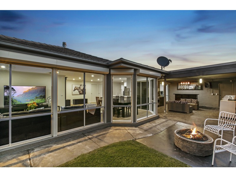 46 Wood Road, Narre Warren South VIC 3805