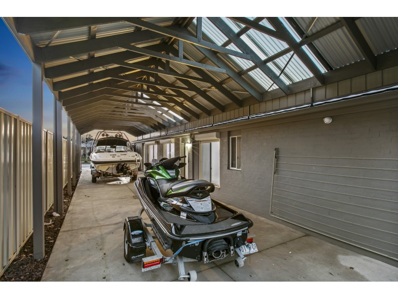 46 Wood Road, Narre Warren South VIC 3805