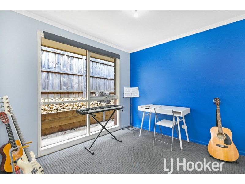 5 Andrew Court, Pakenham VIC 3810