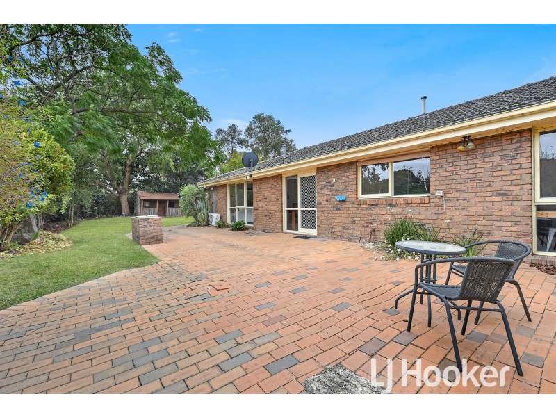 5 Andrew Court, Pakenham VIC 3810