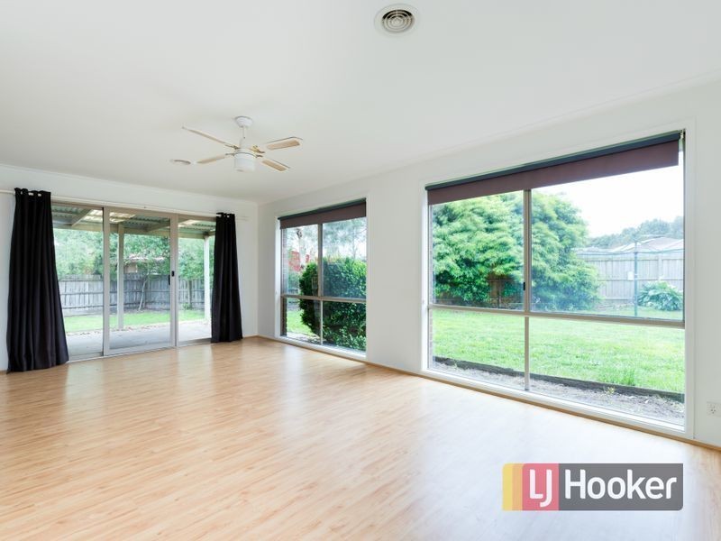 4 Hillman Court, Berwick VIC 3806