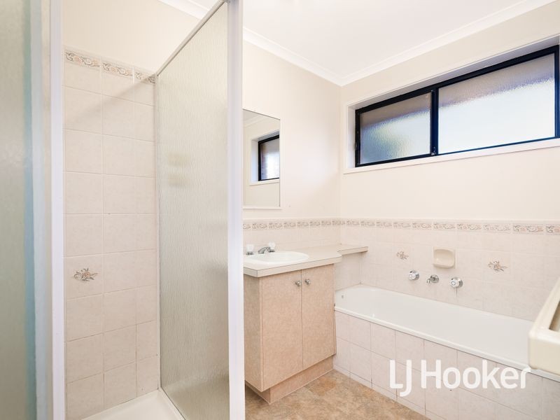 5 Benny Place, Berwick VIC 3806