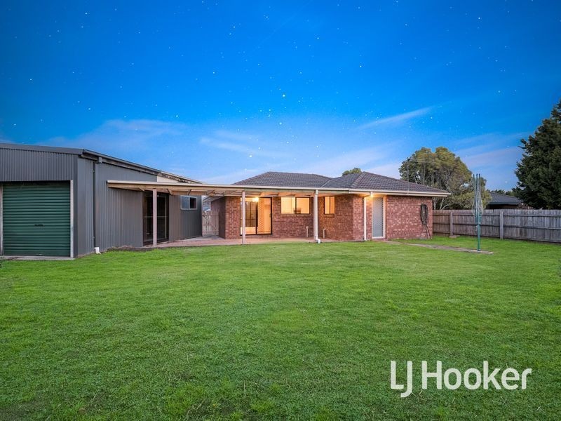 5 Benny Place, Berwick VIC 3806