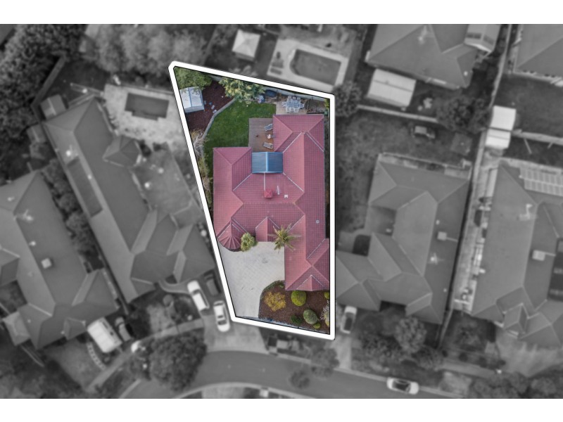 11 Charles Conder Place, Berwick VIC 3806