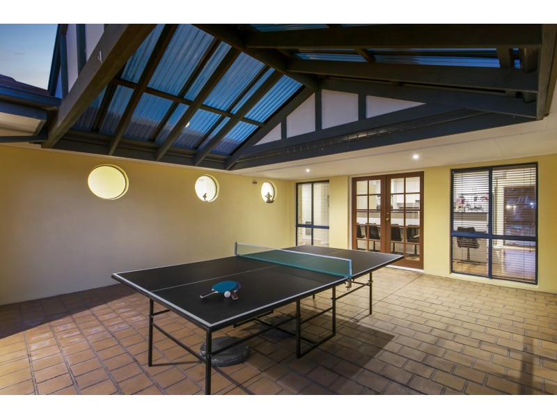 11 Charles Conder Place, Berwick VIC 3806
