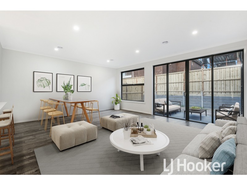 22 Stature Avenue, Clyde North VIC 3978