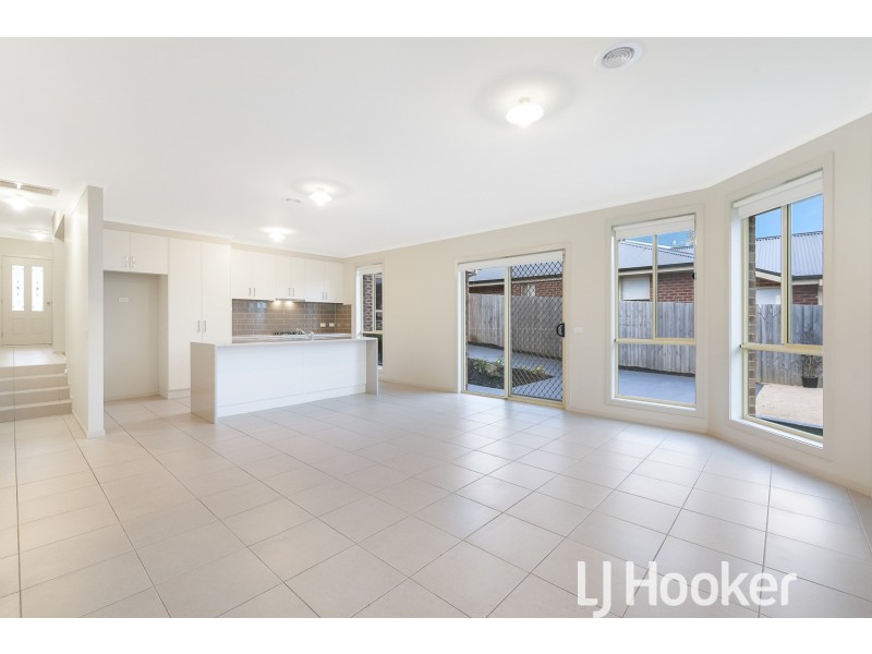 92 Church Street, Drouin VIC 3818