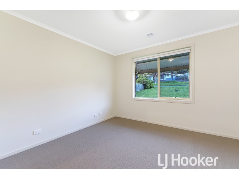 92 Church Street, Drouin VIC 3818