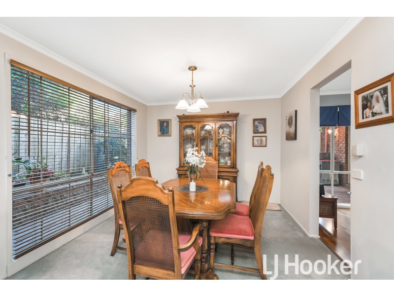 13 Nestle Retreat, Berwick VIC 3806