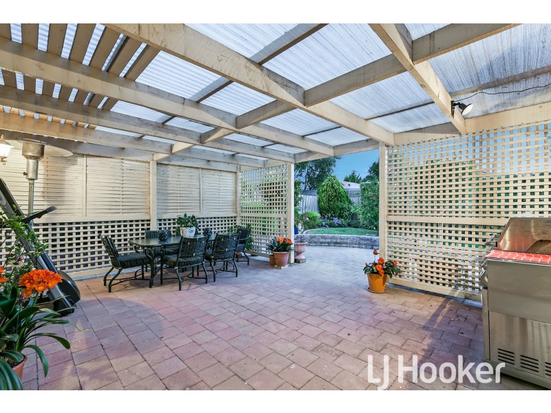 13 Nestle Retreat, Berwick VIC 3806