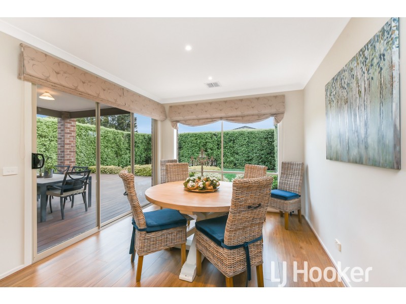 5 Jack William Way, Berwick VIC 3806