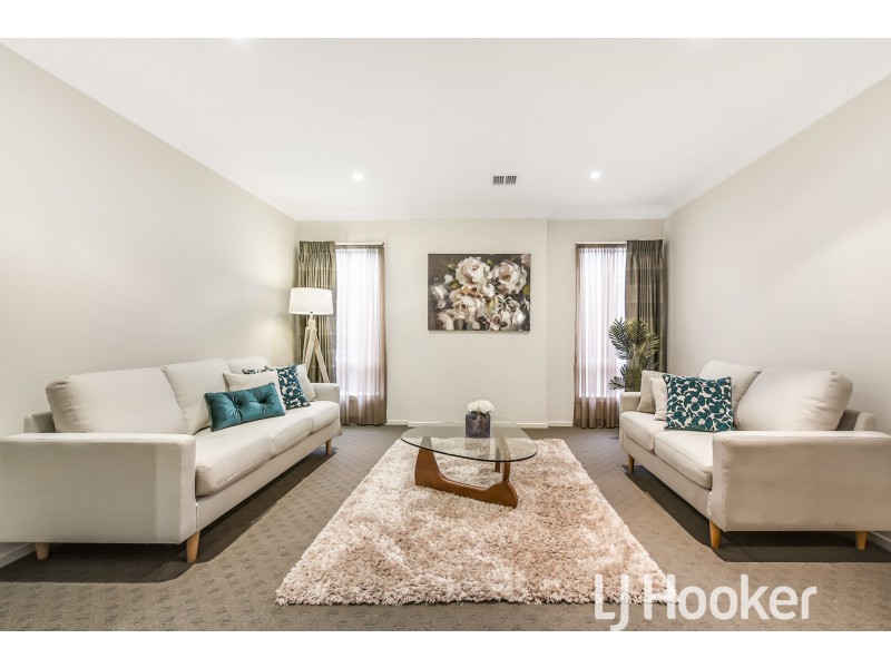 5 Jack William Way, Berwick VIC 3806