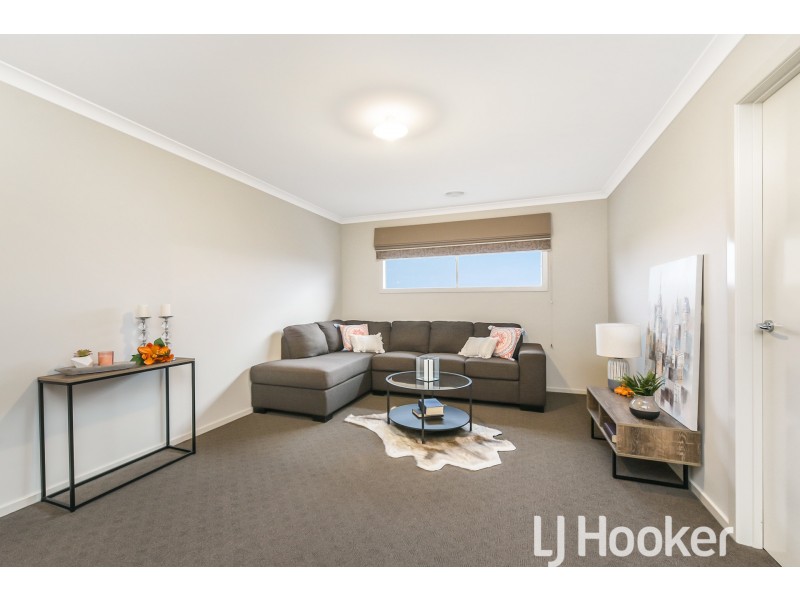 5 Jack William Way, Berwick VIC 3806