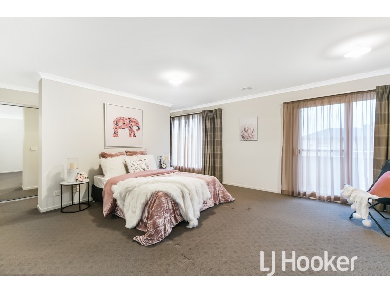 5 Jack William Way, Berwick VIC 3806
