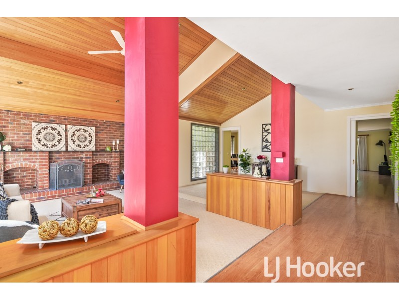 8 Albrecht Avenue, Berwick VIC 3806