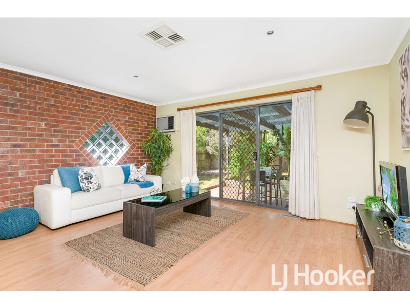 8 Albrecht Avenue, Berwick VIC 3806