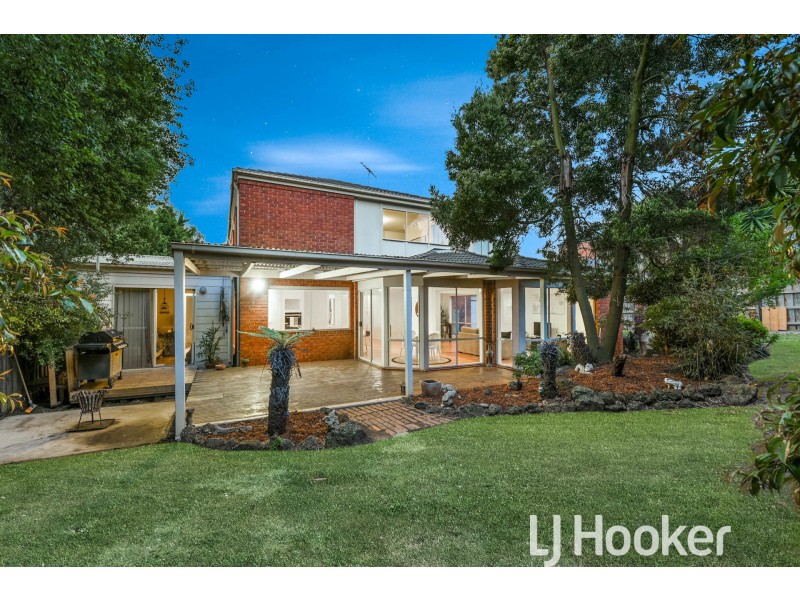 23 Barton Mews, Berwick VIC 3806