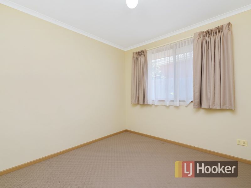 2/6 Hawker Gardens, Berwick VIC 3806