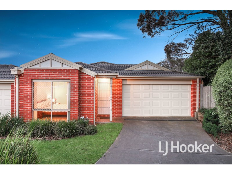 13/133 Bemersyde Drive, Berwick VIC 3806