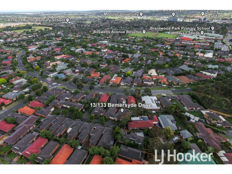 13/133 Bemersyde Drive, Berwick VIC 3806