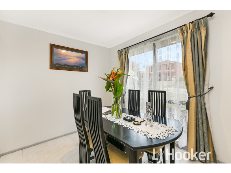 19 Geraldine Drive, Hampton Park VIC 3976