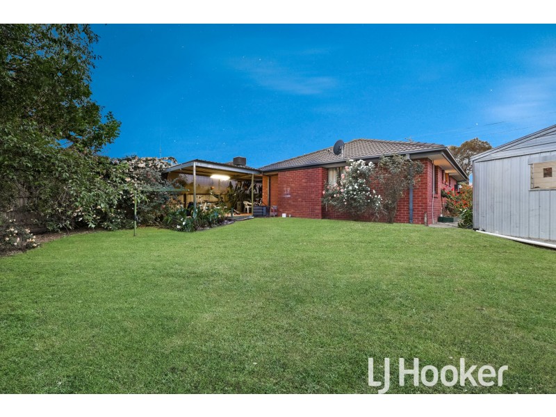 19 Geraldine Drive, Hampton Park VIC 3976
