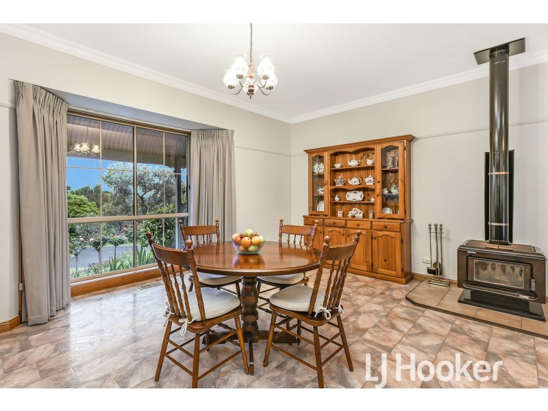 11 Angela Court, Narre Warren North VIC 3804