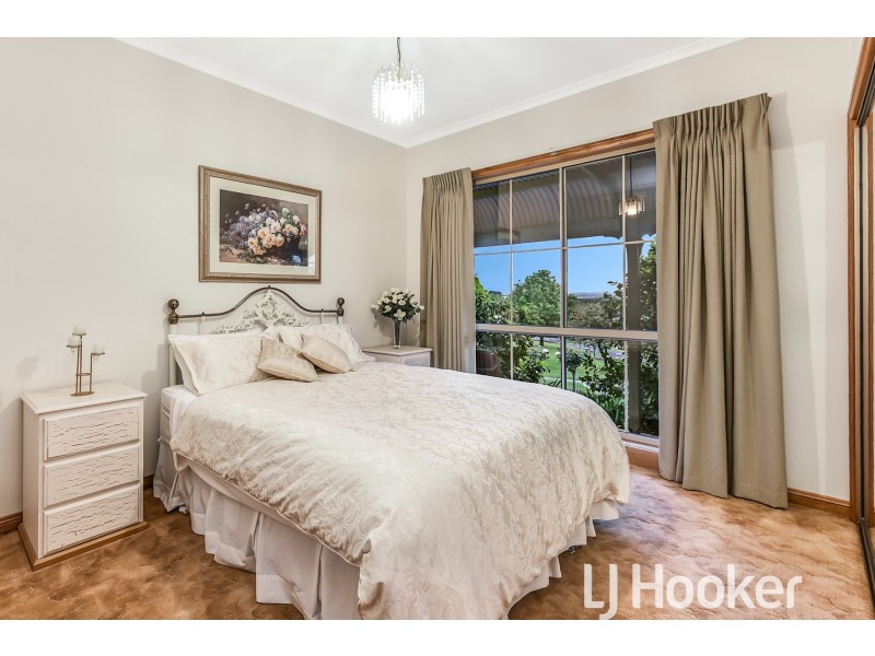 11 Angela Court, Narre Warren North VIC 3804