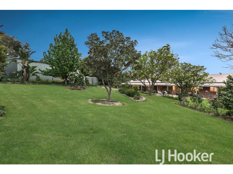 11 Angela Court, Narre Warren North VIC 3804