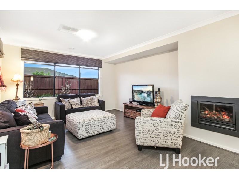 13 Lincoln Avenue, Officer VIC 3809