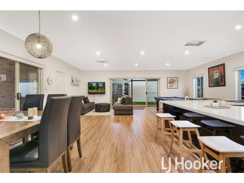 56 Wood Road, Narre Warren South VIC 3805