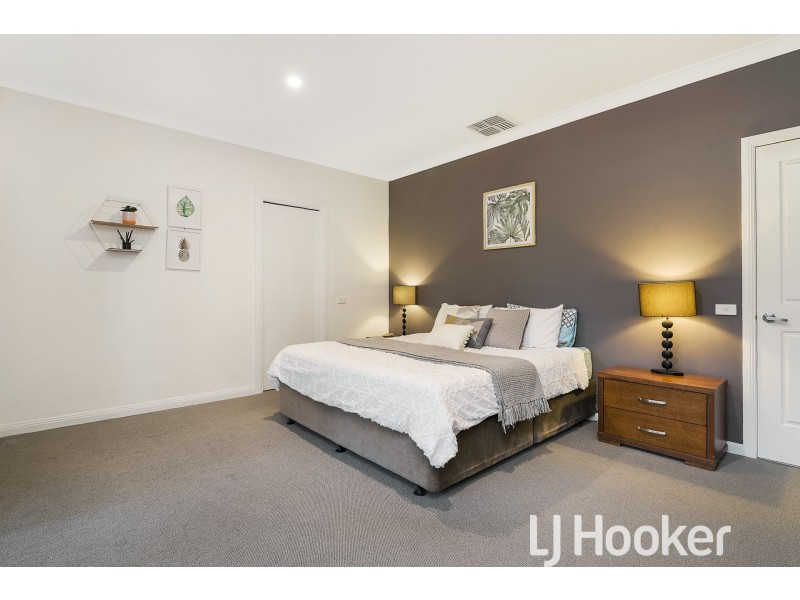 56 Wood Road, Narre Warren South VIC 3805