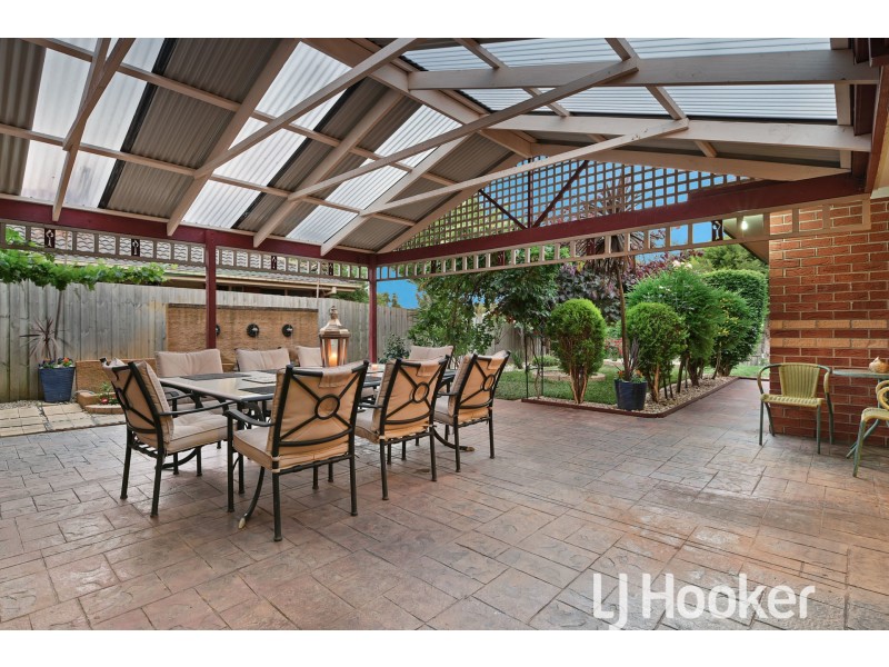 63 Tralee Circuit, Narre Warren VIC 3805