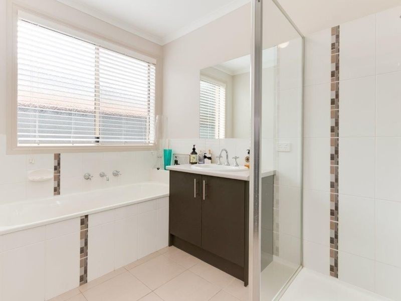 7 Huron Parkway, Pakenham VIC 3810