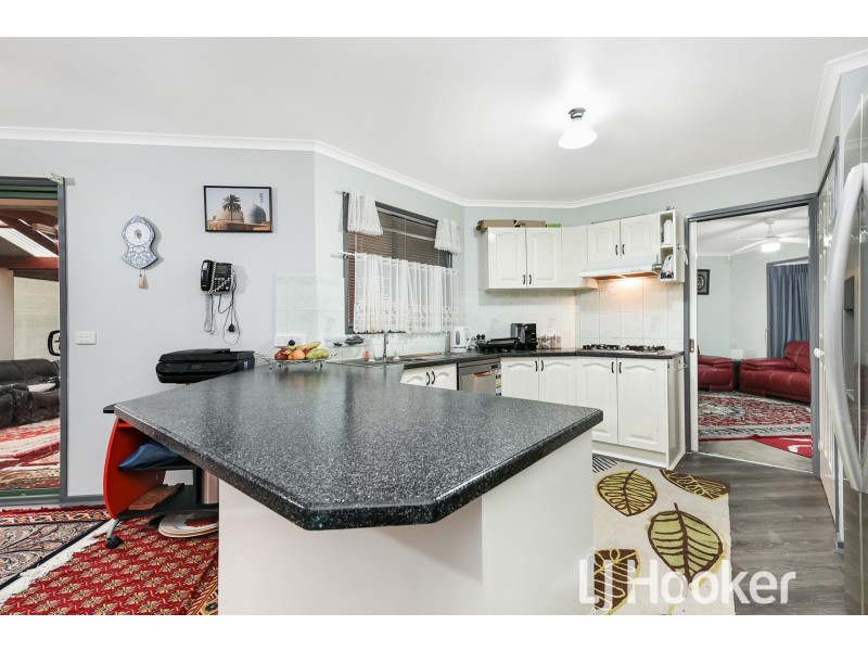 6 Janson Close, Narre Warren South VIC 3805