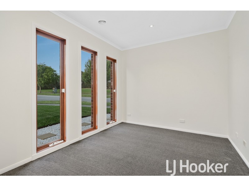 79 Earlsfield Drive, Berwick VIC 3806