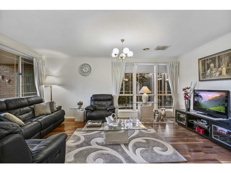 5 Shamrock Close, Narre Warren South VIC 3805