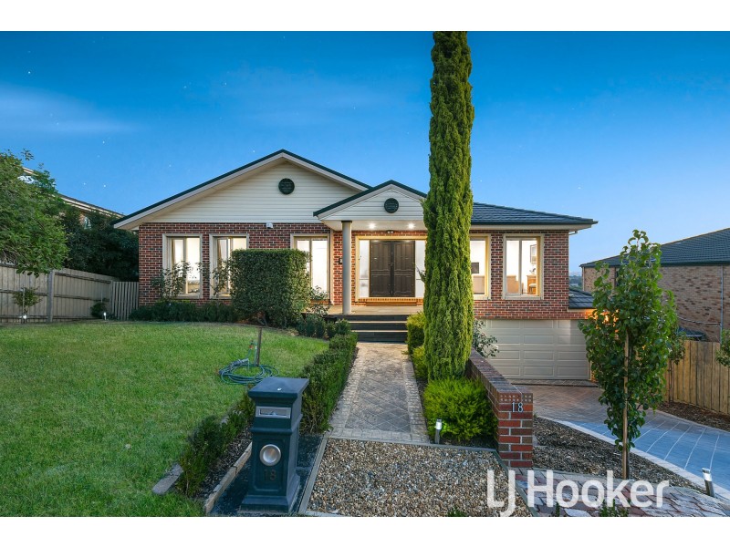 18 Yaldara Drive, Berwick VIC 3806