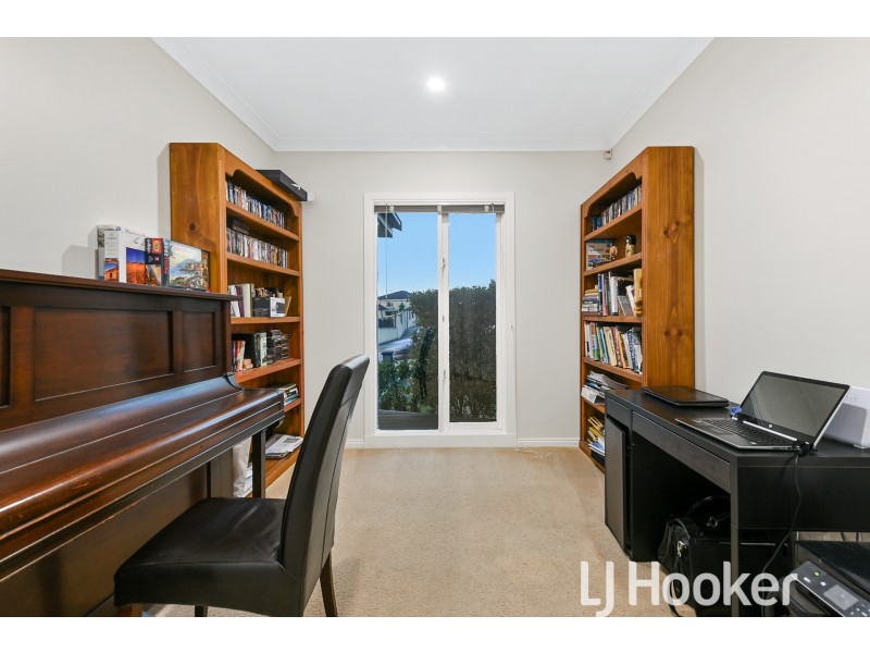 18 Yaldara Drive, Berwick VIC 3806